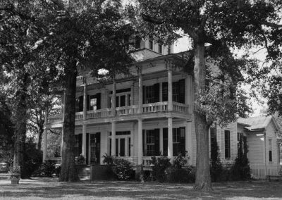 969238_168385566678155_2062157999_n (1)